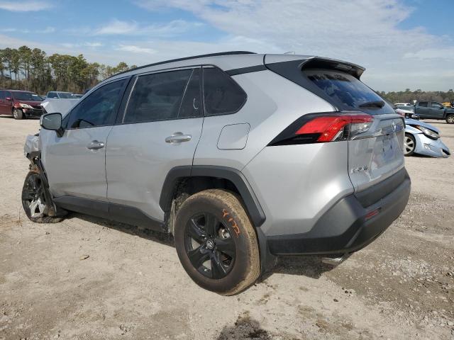 2T3W1RFVXMW119772 - 2021 TOYOTA RAV4 XLE SILVER photo 2