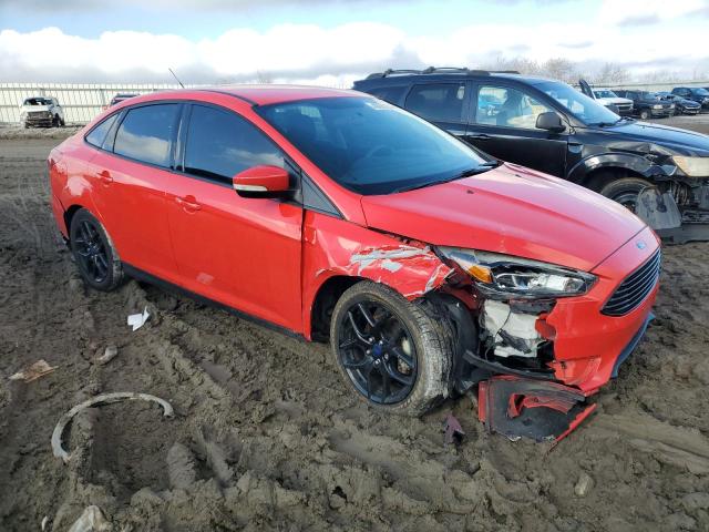 1FADP3FE0GL239550 - 2016 FORD FOCUS SE RED photo 4