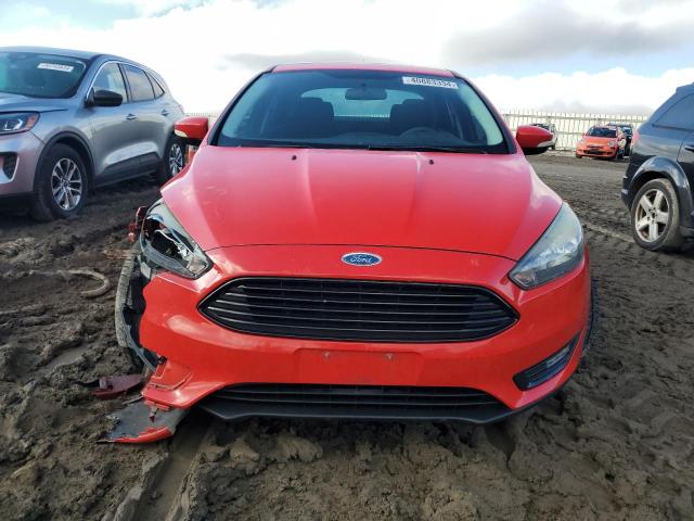 1FADP3FE0GL239550 - 2016 FORD FOCUS SE RED photo 5