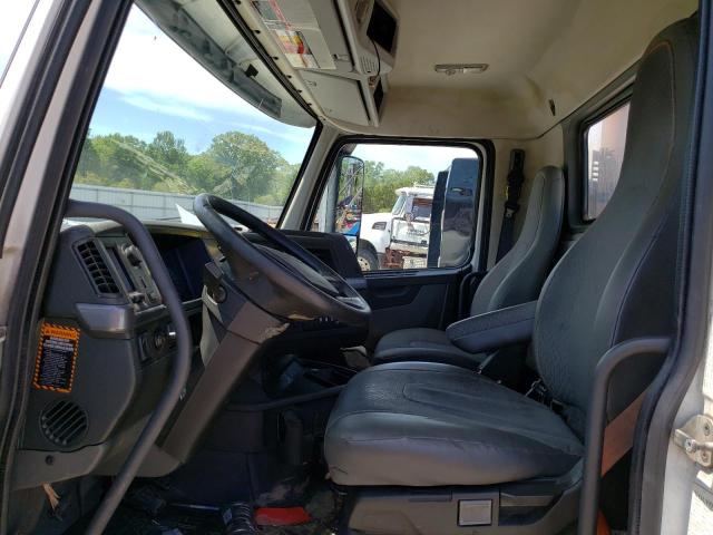 4V4WC9EH7KN898207 - 2019 VOLVO VNR WHITE photo 5