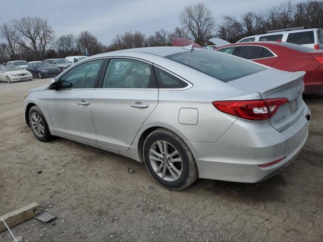 5NPE24AF4HH590082 - 2017 HYUNDAI SONATA SE SILVER photo 2