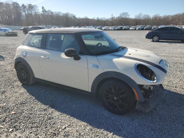 WMWXP7C54F2A40377 - 2015 MINI COOPER S WHITE photo 4