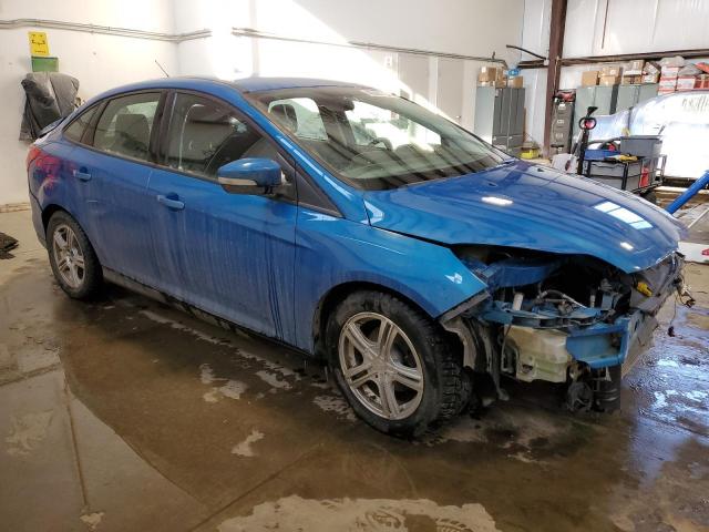 1FAHP3F20CL144696 - 2012 FORD FOCUS SE BLUE photo 4