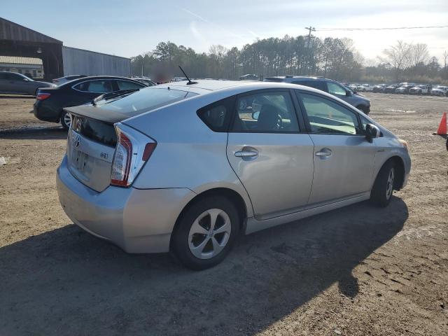 JTDKN3DU6D5546805 - 2013 TOYOTA PRIUS SILVER photo 3