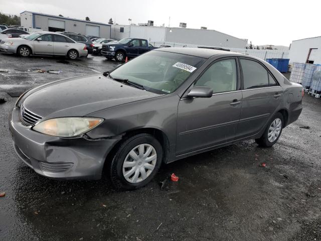 4T1BE32K25U505737 - 2005 TOYOTA CAMRY LE GRAY photo 1