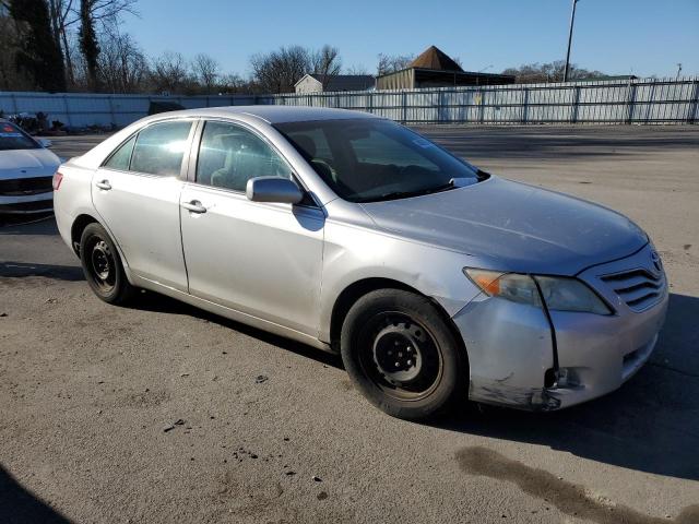 4T1BF3EK9AU067561 - 2010 TOYOTA CAMRY BASE SILVER photo 4