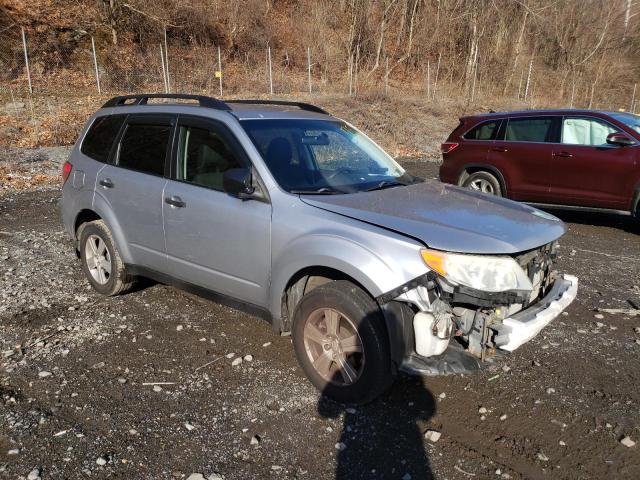 JF2SHABC6CH441511 - 2012 SUBARU FORESTER 2.5X SILVER photo 4