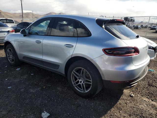 WP1AA2A57HLB01973 - 2017 PORSCHE MACAN SILVER photo 2