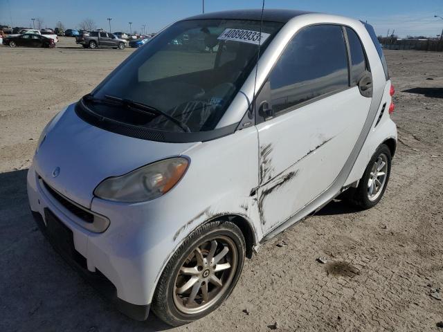 WMEEJ31X29K307205 - 2009 SMART FORTWO PURE WHITE photo 1