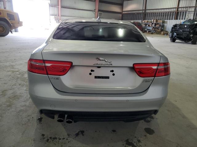 SAJAK4BNXHA968709 - 2017 JAGUAR XE PRESTIGE SILVER photo 6