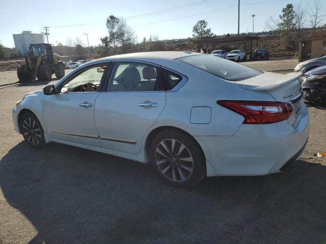 1N4AL3AP8GC150512 - 2016 NISSAN ALTIMA 2.5 WHITE photo 2