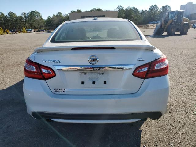 1N4AL3AP8GC150512 - 2016 NISSAN ALTIMA 2.5 WHITE photo 6