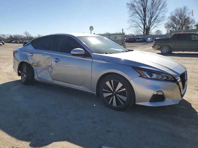 1N4BL4DVXNN321444 - 2022 NISSAN ALTIMA SV SILVER photo 4