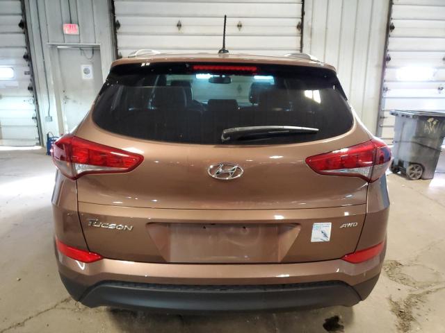 KM8J3CA48HU474812 - 2017 HYUNDAI TUCSON LIMITED BROWN photo 6