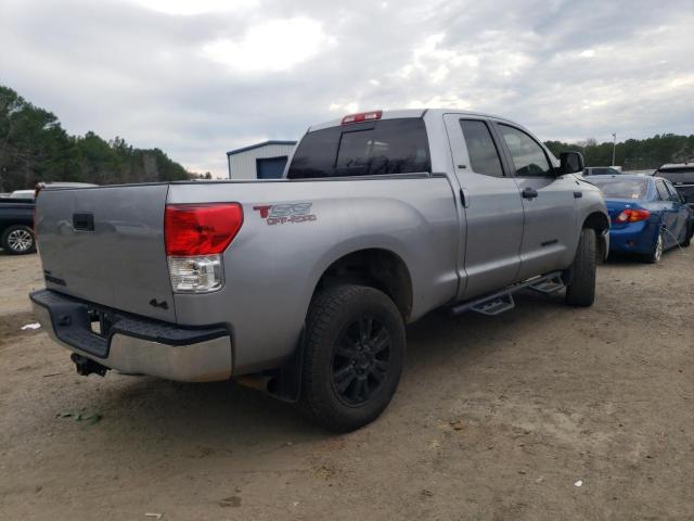 5TFRY5F15AX081650 - 2010 TOYOTA TUNDRA DOUBLE CAB SR5 SILVER photo 3