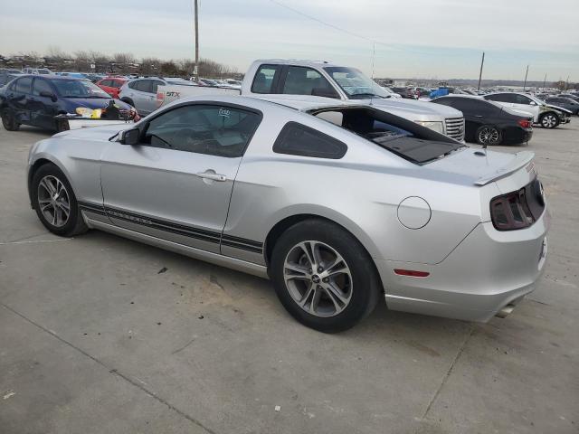 1ZVBP8AM2E5289782 - 2014 FORD MUSTANG SILVER photo 2