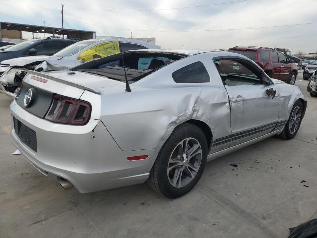 1ZVBP8AM2E5289782 - 2014 FORD MUSTANG SILVER photo 3