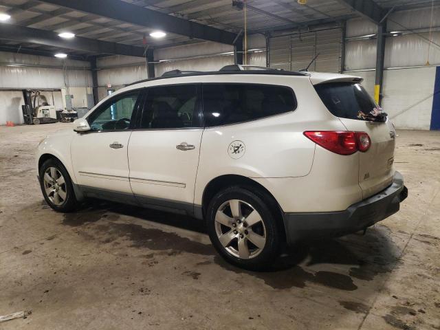 1GNKRLED9BJ256525 - 2011 CHEVROLET TRAVERSE LTZ WHITE photo 2