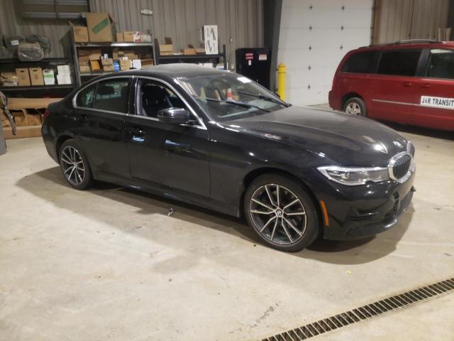 3MW5R7J55K8B03466 - 2019 BMW 330XI BLACK photo 4