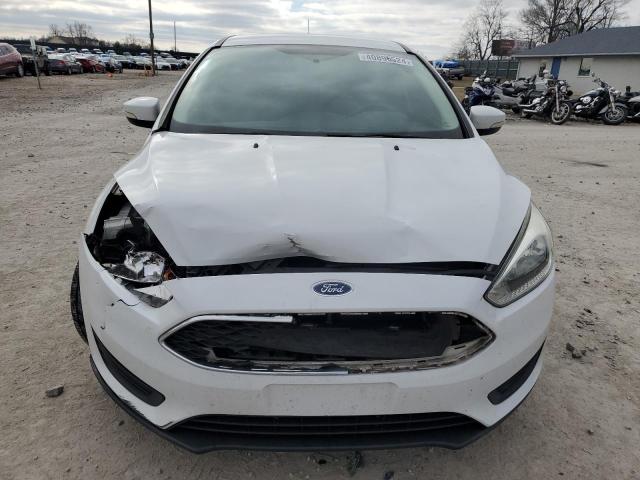 1FADP3K23FL375875 - 2015 FORD FOCUS SE WHITE photo 5