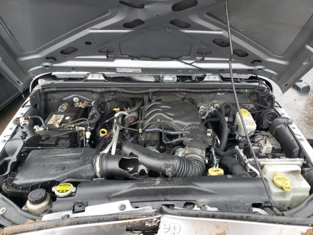 1C4BJWDG6EL155027 - 2014 JEEP WRANGLER U SPORT ვერცხლისფერი ფოტო 11