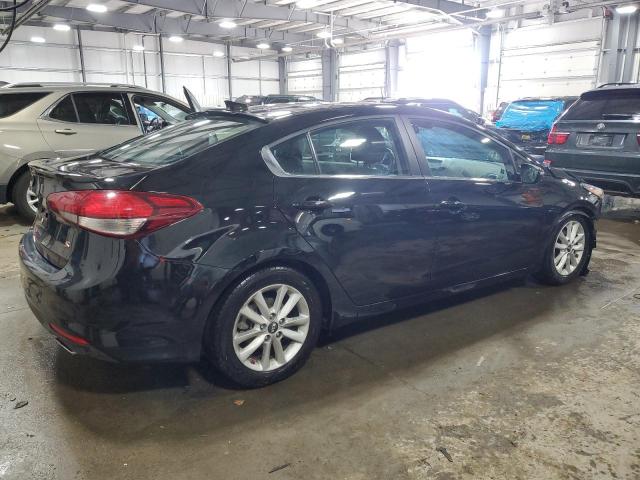 3KPFL4A73HE047059 - 2017 KIA FORTE LX BLACK photo 3