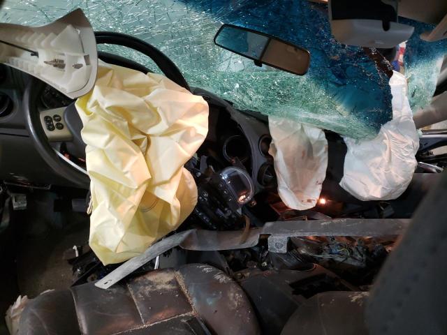 2G2WS542241268138 - 2004 PONTIAC GRAND PRIX GT2 ნაცრისფერი ფოტო 8