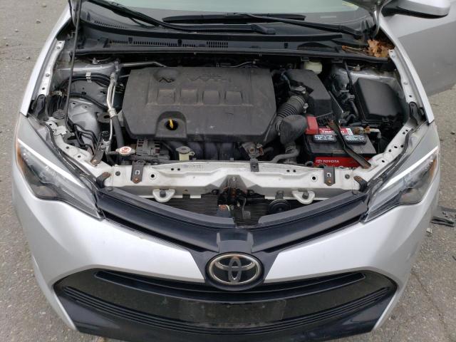 2T1BURHE4HC894331 - 2017 TOYOTA COROLLA L SILVER photo 11