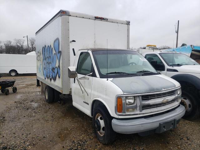 1GBHG31R8X1073199 - 1999 CHEVROLET EXPRESS G3 WHITE photo 4