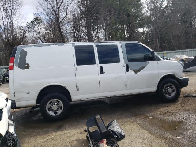 1GCZGFBA4A1161300 - 2010 CHEVROLET EXPRESS G2 WHITE photo 3