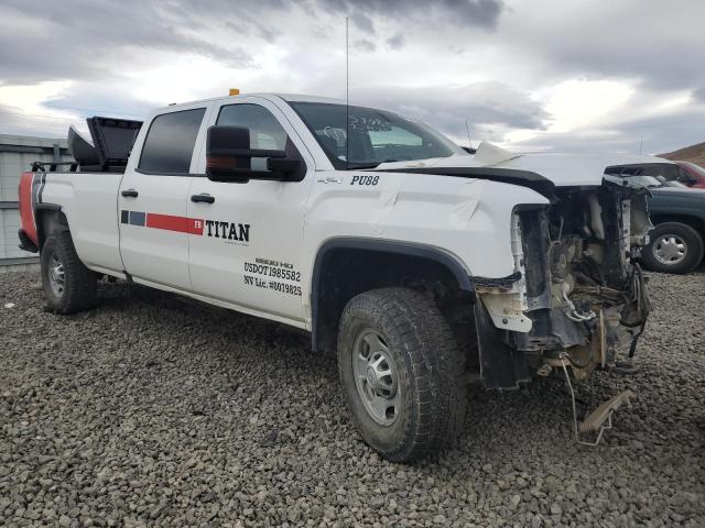 1GT12REG9HF101720 - 2017 GMC SIERRA K2500 HEAVY DUTY WHITE photo 4