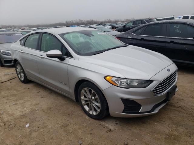 3FA6P0LU2KR106592 - 2019 FORD FUSION SE SILVER photo 4