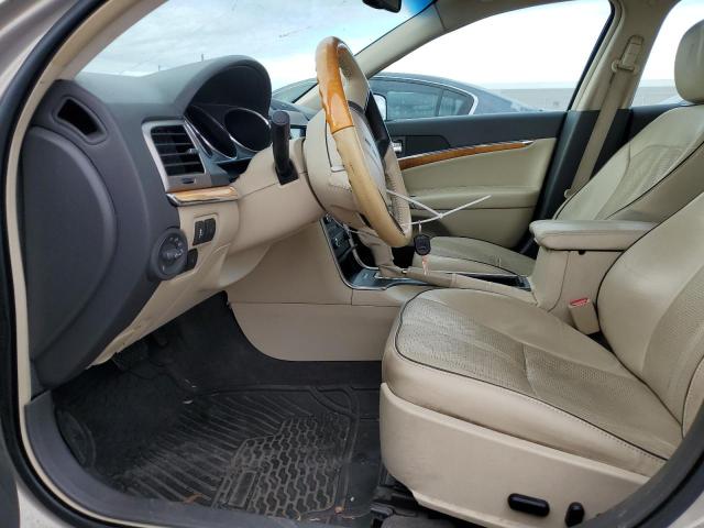 3LNHL2GC8AR640928 - 2010 LINCOLN MKZ BEIGE photo 7