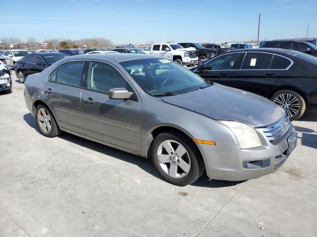 3FAHP07Z18R265210 - 2008 FORD FUSION SE SILVER photo 4