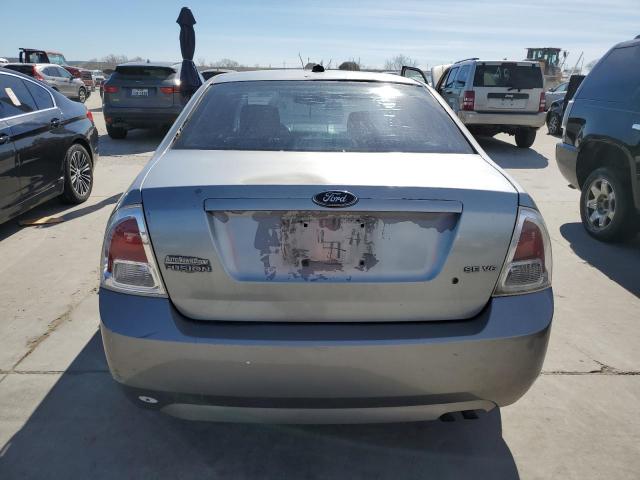 3FAHP07Z18R265210 - 2008 FORD FUSION SE SILVER photo 6