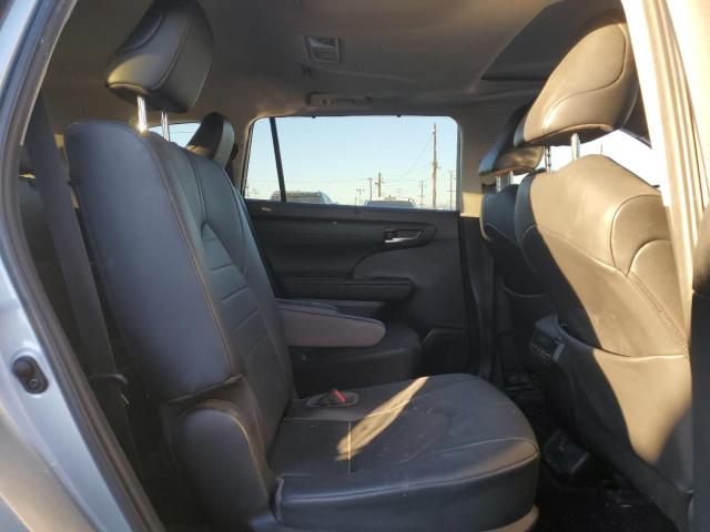 5TDGZRAHXLS014292 - 2020 TOYOTA HIGHLANDER XLE SILVER photo 11