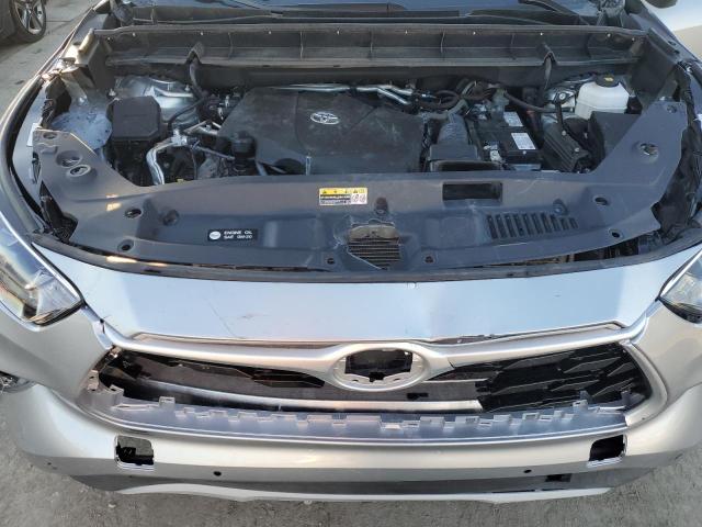 5TDGZRAHXLS014292 - 2020 TOYOTA HIGHLANDER XLE SILVER photo 12