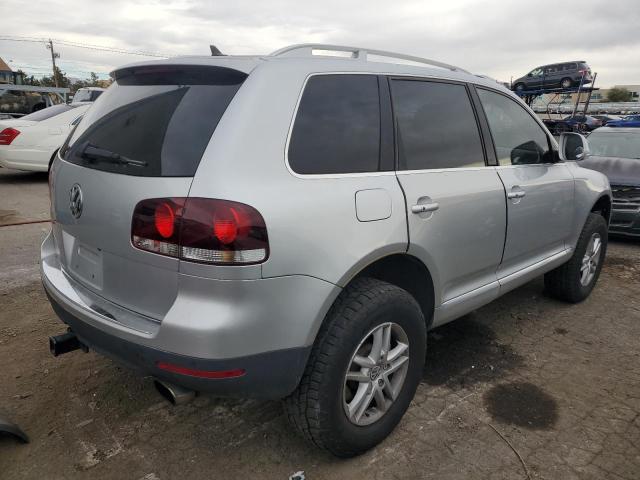 WVGBE77LX8D053436 - 2008 VOLKSWAGEN TOUAREG 2 V6 SILVER photo 3