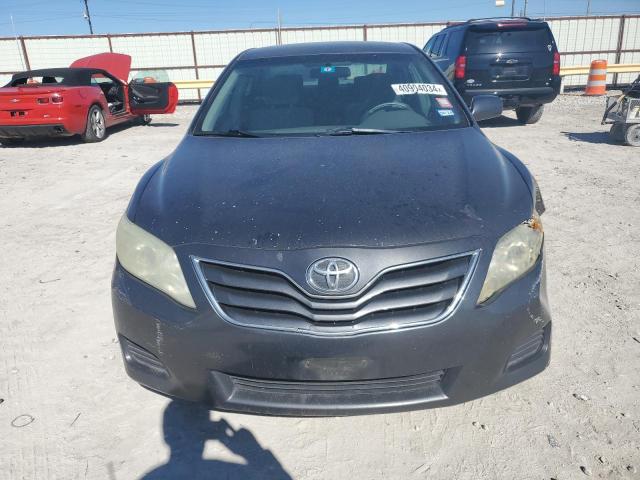 4T1BF3EK3BU634932 - 2011 TOYOTA CAMRY BASE GRAY photo 5