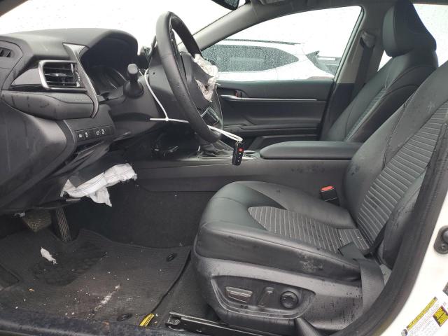 4T1T31AK9PU048945 - 2023 TOYOTA CAMRY SE NIGHT SHADE WHITE photo 7