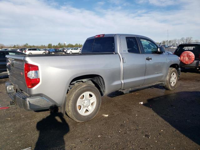 5TFUM5F15JX078270 - 2018 TOYOTA TUNDRA DOUBLE CAB SR/SR5 GRAY photo 3