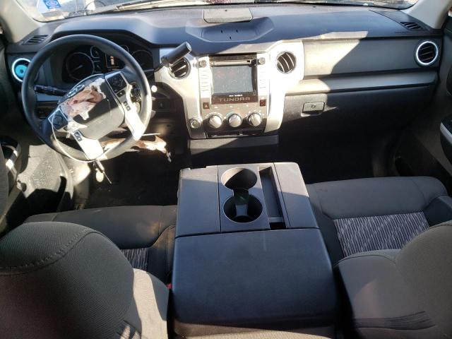 5TFUM5F15JX078270 - 2018 TOYOTA TUNDRA DOUBLE CAB SR/SR5 GRAY photo 8