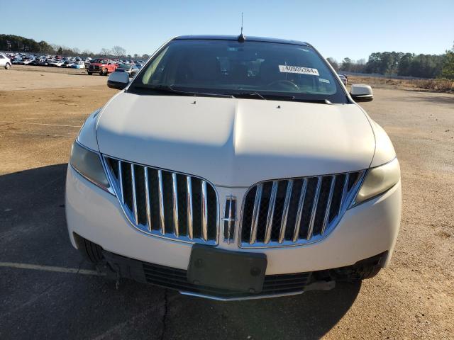 2LMDJ6JK0CBL00917 - 2012 LINCOLN MKX WHITE photo 5