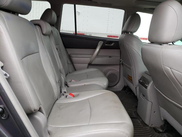 5TDBK3EH8DS235459 - 2013 TOYOTA HIGHLANDER BASE Gris photo 11