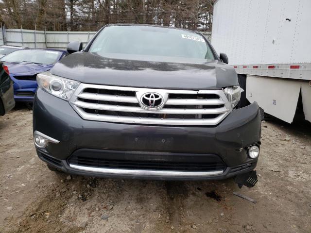 5TDBK3EH8DS235459 - 2013 TOYOTA HIGHLANDER BASE Gris photo 5