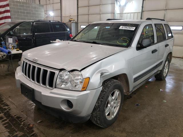 1J4GR48K06C121176 - 2006 JEEP GRAND CHER LAREDO Gri fotoğraf 2