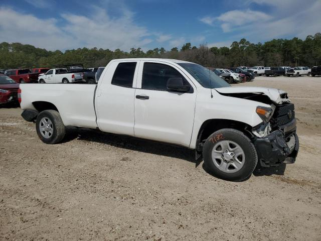 5TFTY5F11JX009902 - 2018 TOYOTA TUNDRA DOUBLE CAB SR/SR5 WHITE photo 4
