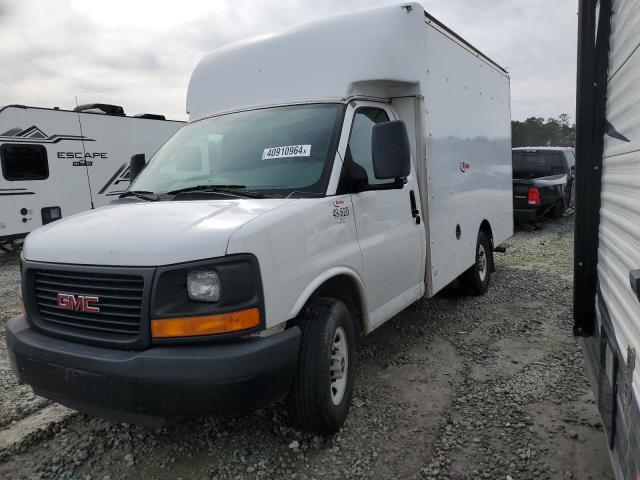 1GD072CA2C1176912 - 2012 GMC SAVANA CUTAWAY G3500 WHITE photo 1