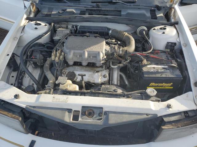 1B3XA4630PF618688 - 1993 DODGE SPIRIT WHITE photo 11