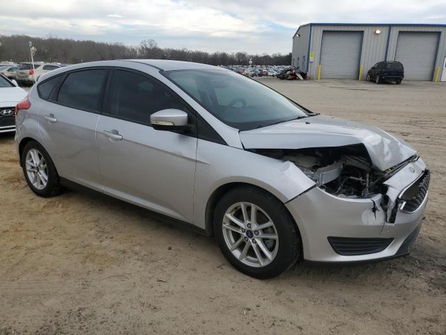 1FADP3K29GL283140 - 2016 FORD FOCUS SE SILVER photo 4